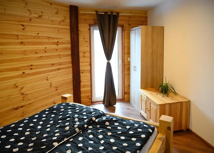 Exit Chalet Kolonica